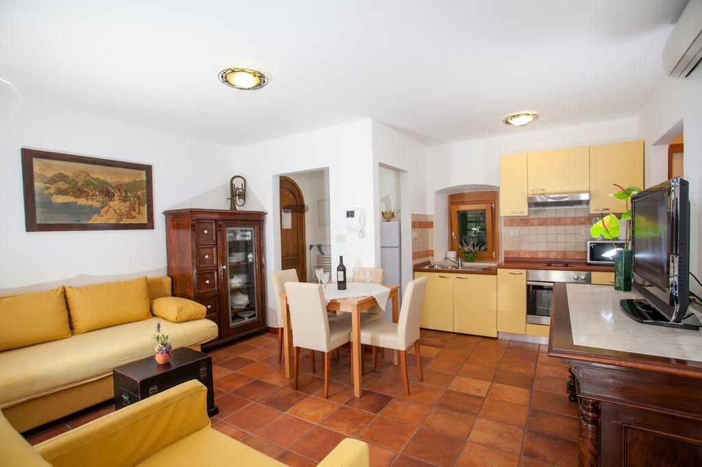 Apartments Linda Makarska Quarto foto